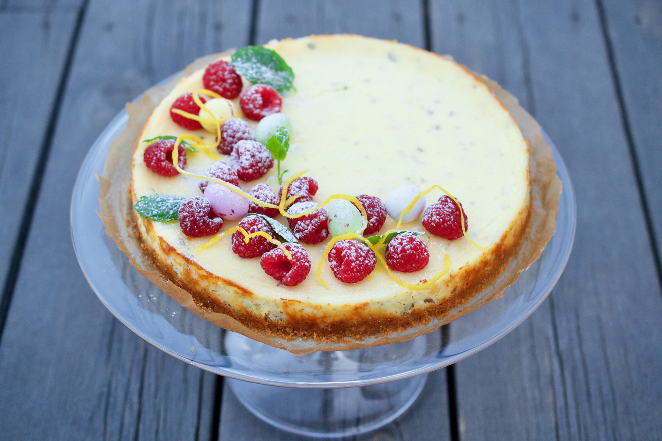 Cheesecake med citron och mynta